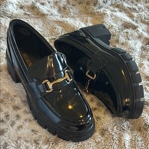 Black Patent Leather Loafers with Gold Buckle - Dream Pairs - Size 9.5